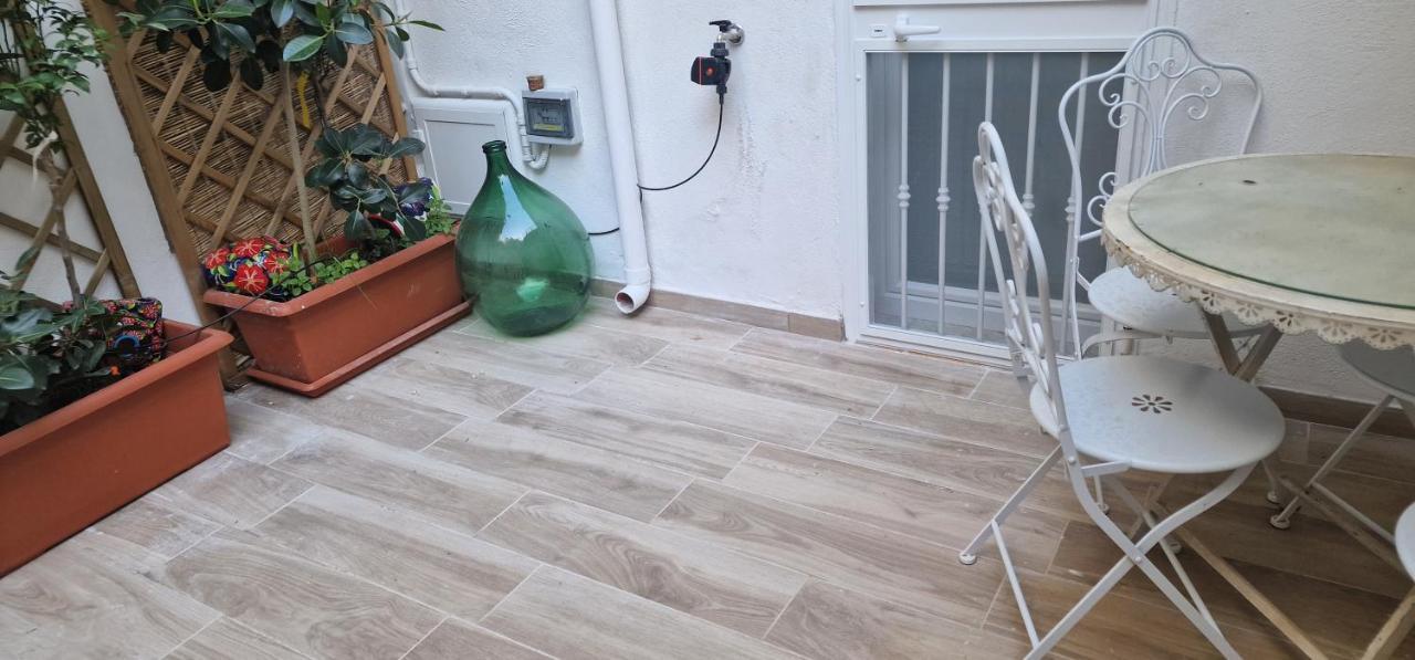 Case Di Paola Via Melo Appartamenti Bari Buitenkant foto